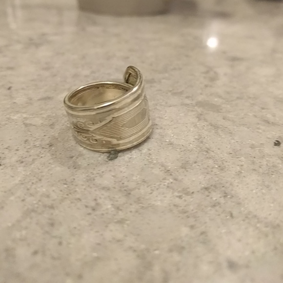 Vintage Handmade silver spoon ring - Picture 4 of 5
